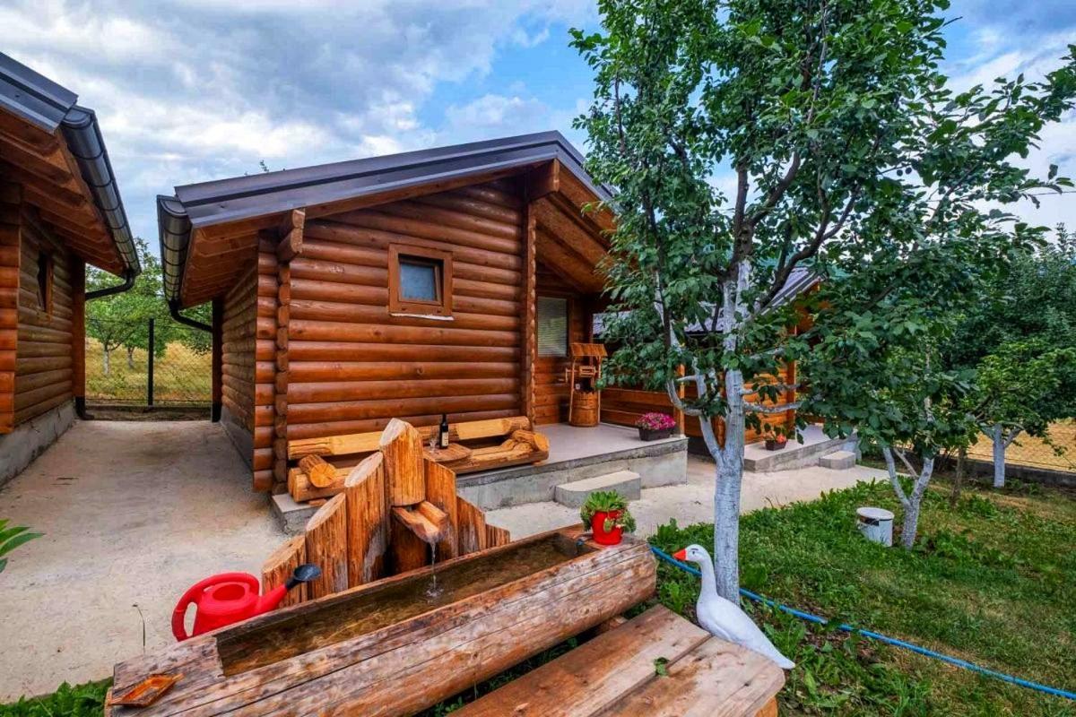 Holiday Bungalows & Food Plav Exterior photo
